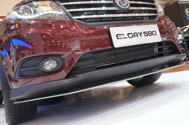 DFSK Glory 580 Pamer di GIIAS 2018