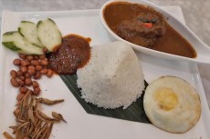 Sebelum Puasa, Cobain Nasi Lemak Rendang di Papparich